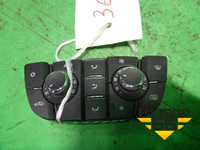 Модуль управления климатической установкой (без обогрева сидений и рулевого колеса) (13360105) Opel Meriva с 2010г
