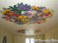 Натяжной потолок с фотопечатью Букет цветов