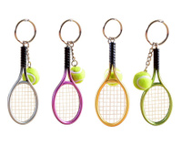 Брелок Теннисная ракетка и мячик (цвета в ассортименте)